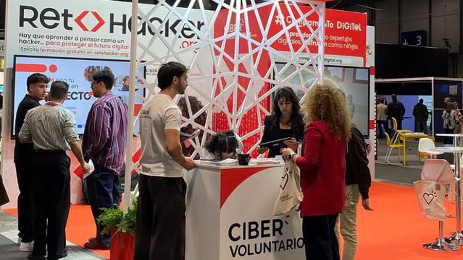 Stand de la organización en SIMO