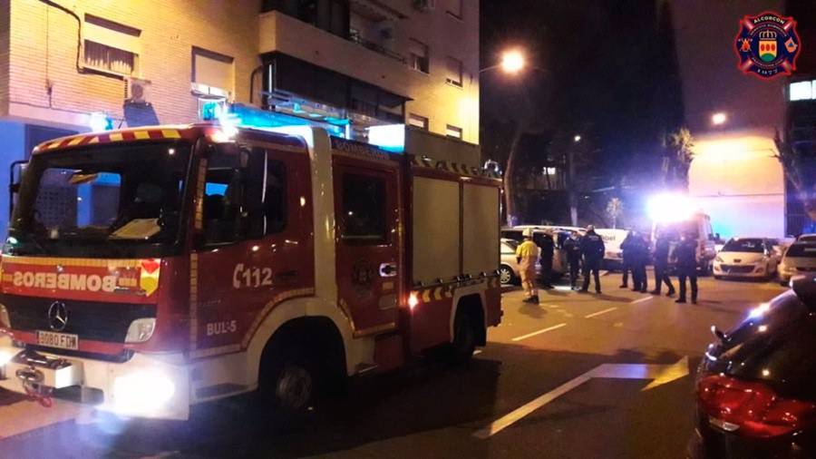 Extinguido de madrugada un incendio industrial en una empresa de gestión de residuos en Alcorcón