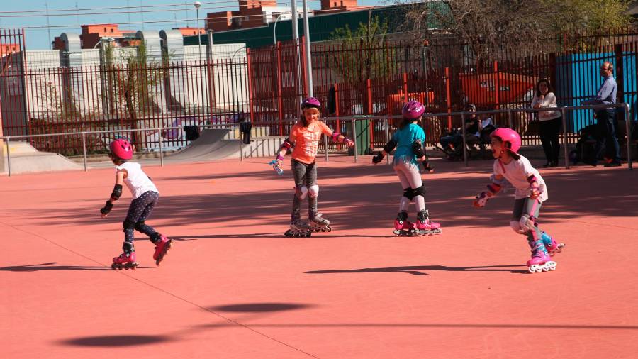 Más de 3.000 plazas ofertadas en julio para cursos deportivos municipales