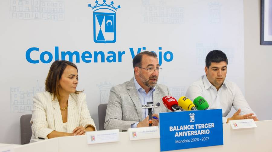 El alcalde, Carlos Blázquez, y su equipo de Gobierno hacen balance de tres años de gestión