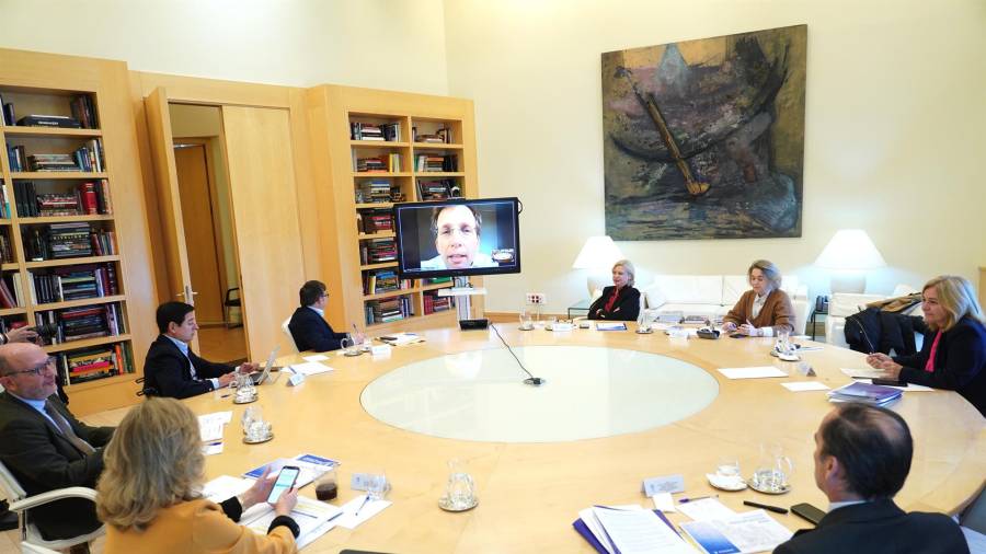 El alcalde, José Luis Martínez-Almeida, preside a distancia la Junta de Gobierno