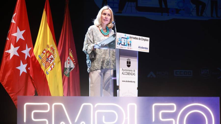 La alcaldesa de Alcobendas, Rocío García Alcántara, inaugura las Jornadas de Empleo del municipio