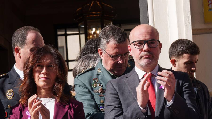 Imagen de archivo del ex delegado del Gobierno en Madrid, Francisco Martín, y la entonces subdelegada, Pilar Trinidad