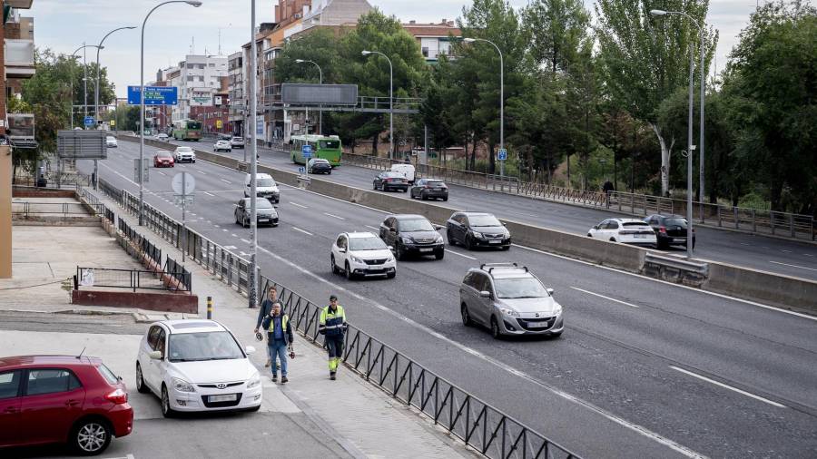 Vista de la A-5 antes de las obras de soterramiento y la construcción del futuro Paseo Verde del Suroeste