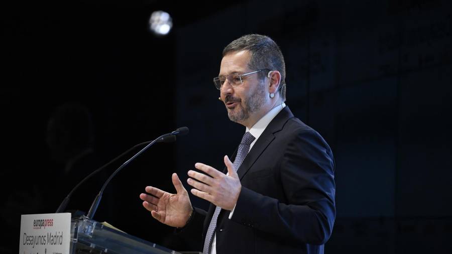 El consejero de Cultura, Turismo y Deporte de la Comunidad de Madrid, Mariano de Paco, interviene durante un desayuno Madrid, organizado por Europa Press, en el Auditorio Meeting Place de Castellana