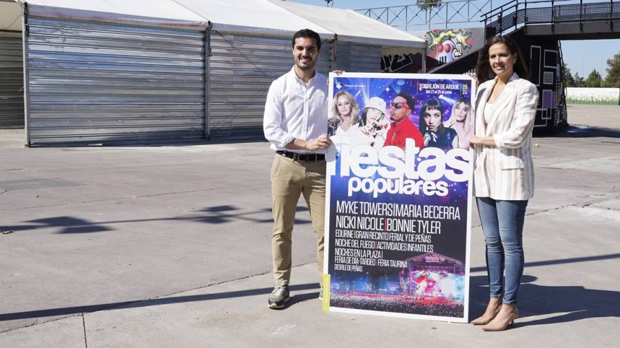 El alcalde, Alejandro Navarro Prieto, presenta las Fiestas Populares 2024