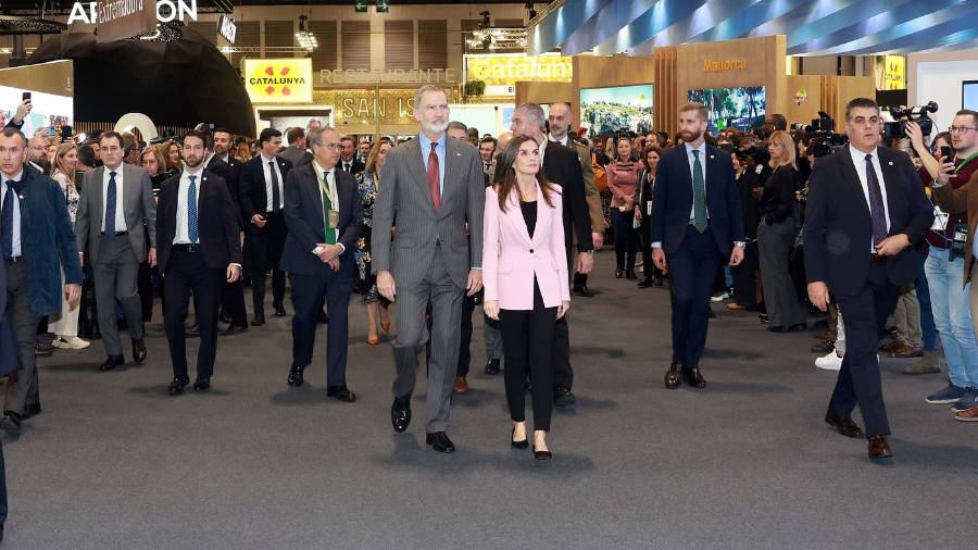 Felipe VI y la reina Letizia durante la inauguración de Fitur